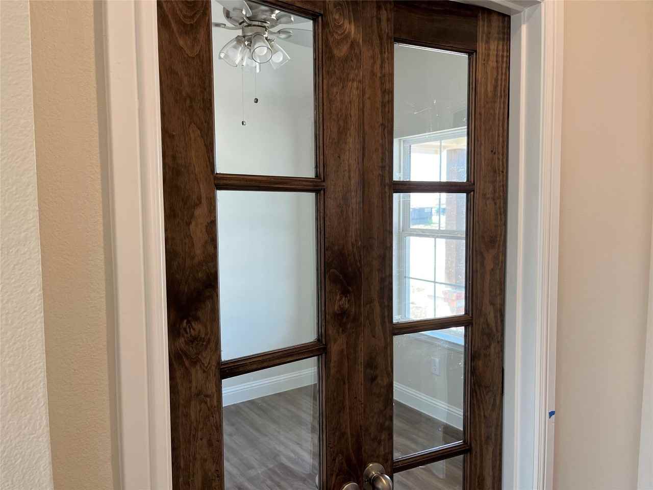 4205 Baccarat Ln - Photo 4 of 19