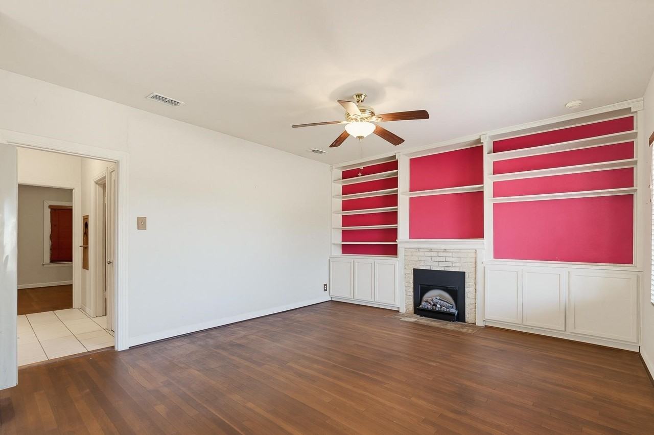 2717 S 11th St - Photo 4 of 34