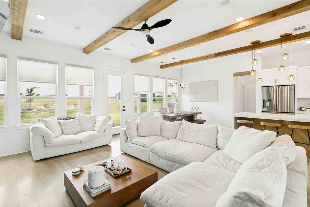 128 Chambers Creek Trl - Photo 4 of 26