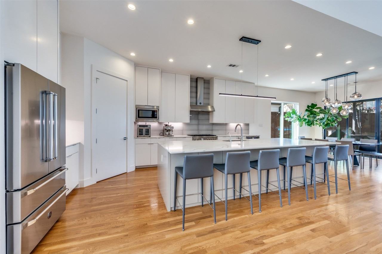 3925 Lively Ln - Photo 5 of 19