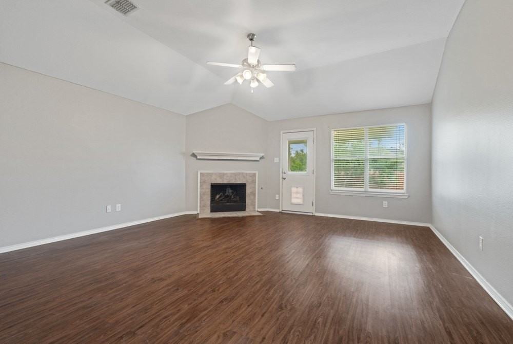 12152 Tacoma Ridge Dr - Photo 7 of 26