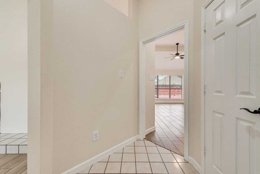 3206 Andrea Ln - Photo 7 of 35