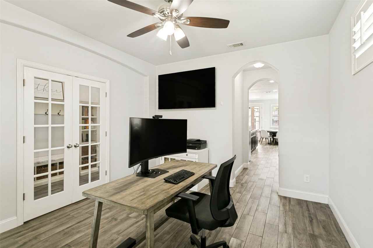 6356 Brynwyck Ln - Photo 4 of 35