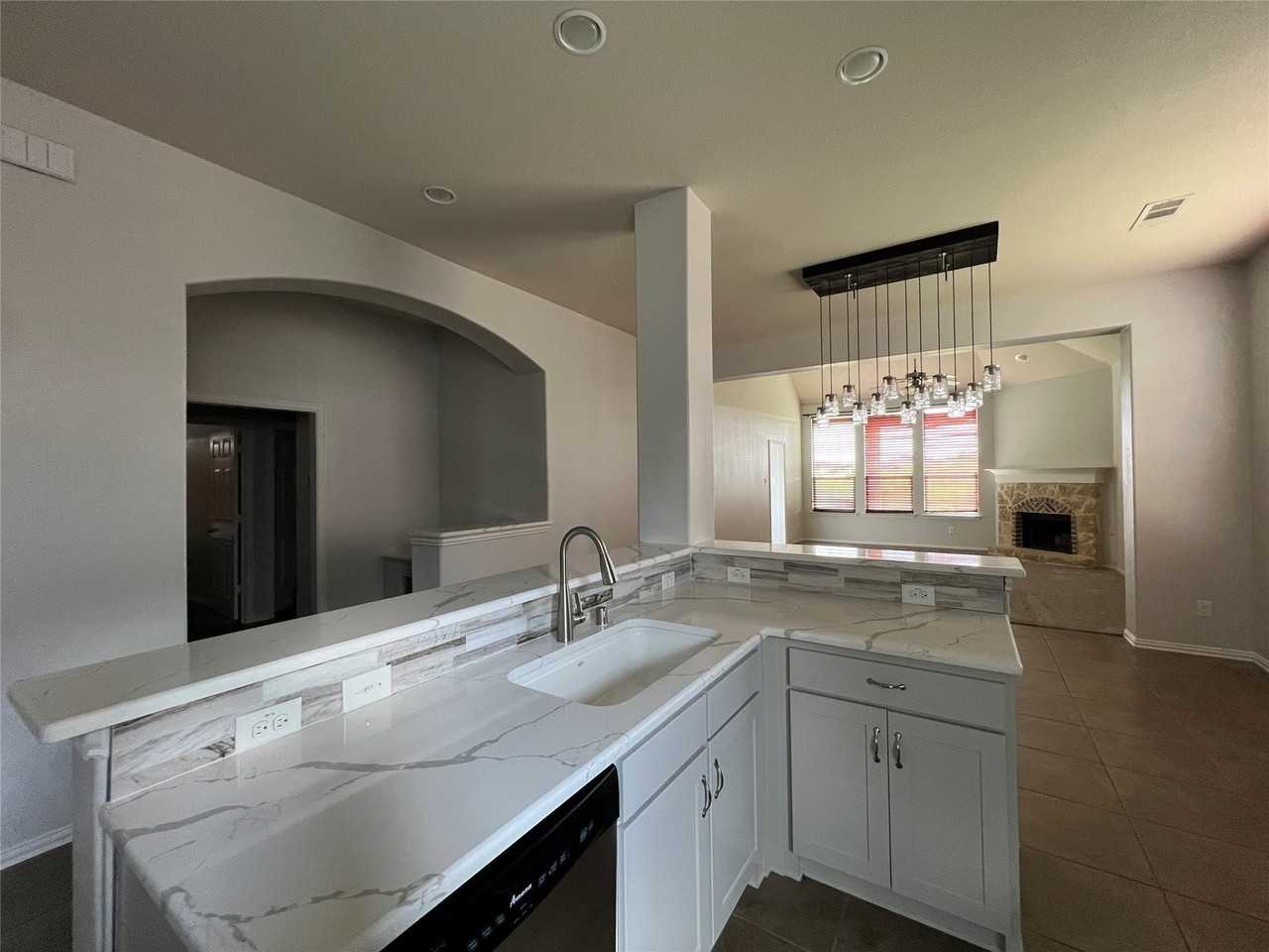 9405 Drovers View Trl - Photo 4 of 9