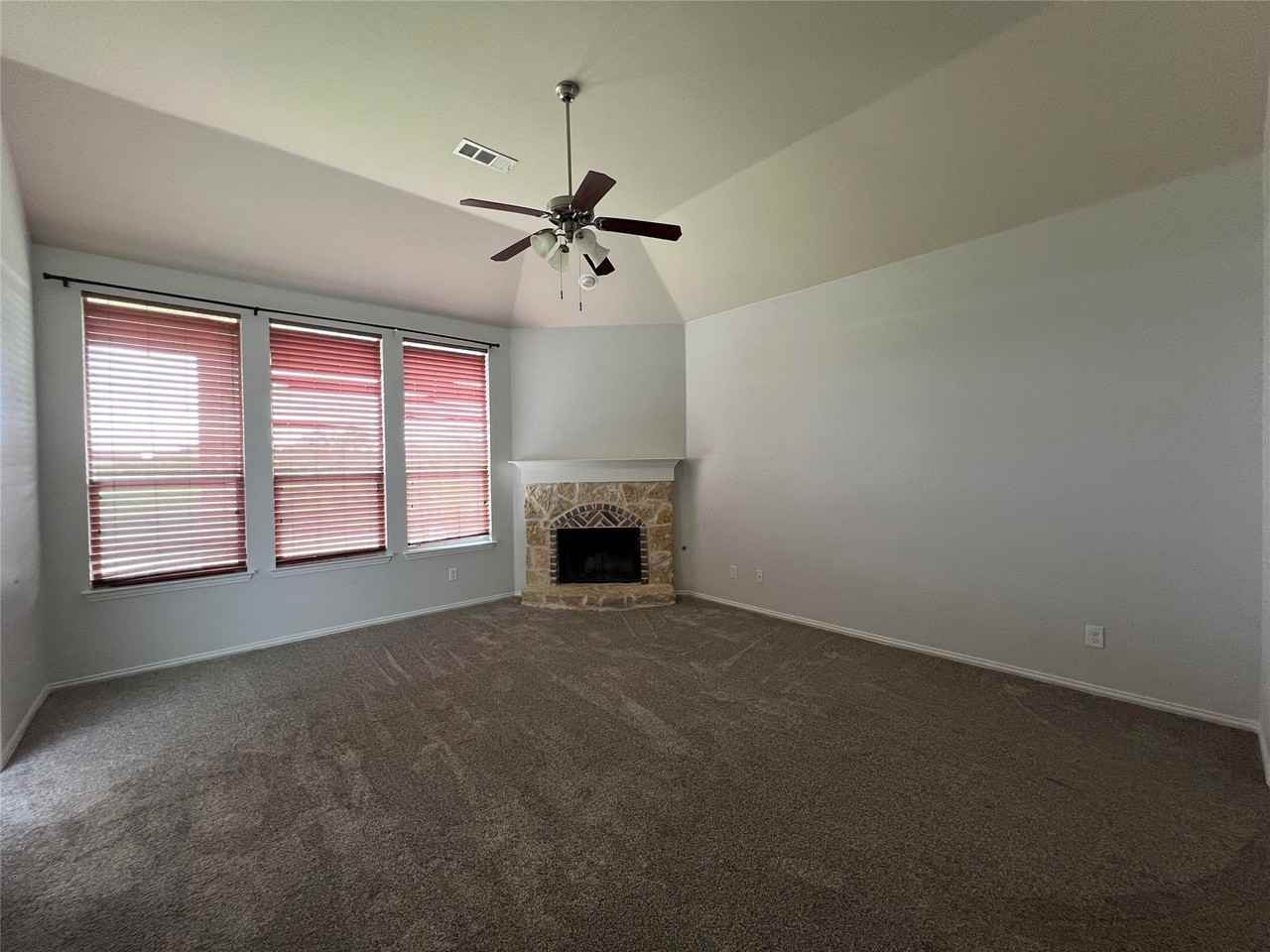 9405 Drovers View Trl - Photo 7 of 9