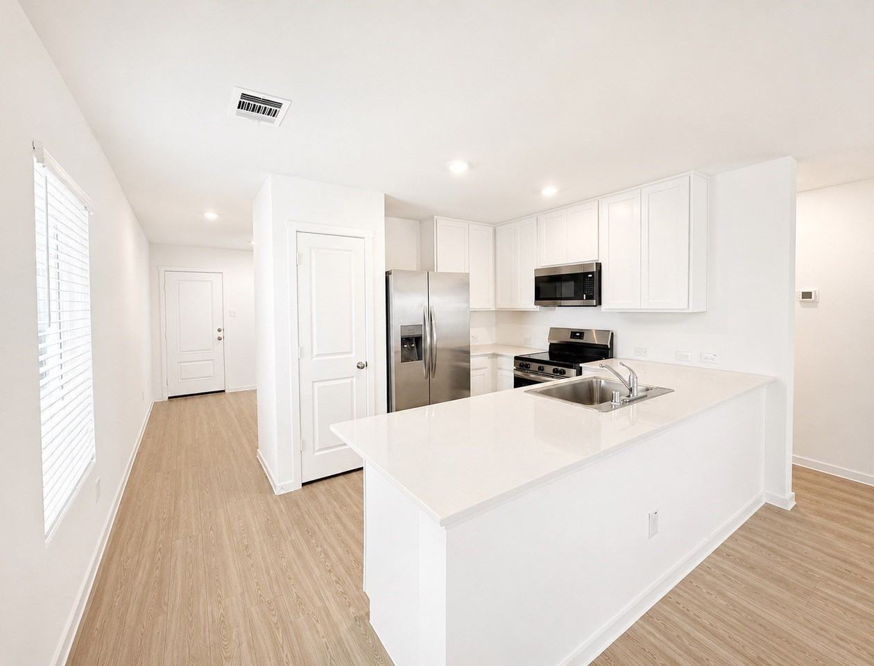 5326 Cinnamon Ln - Photo 6 of 21