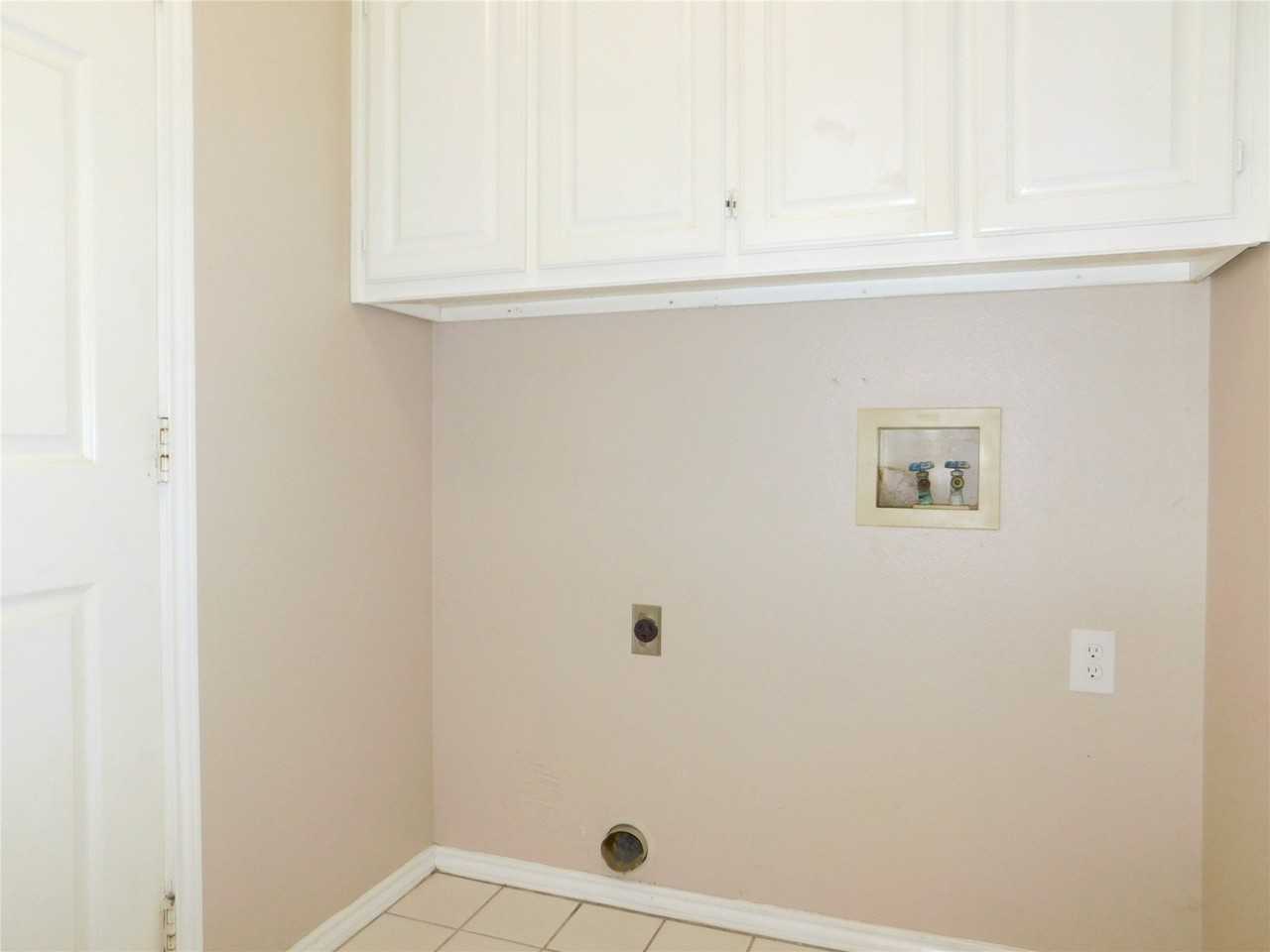 2025 Duck Creek Rd - Photo 4 of 26
