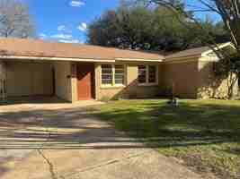 featured image of 9113 Laurie Ln