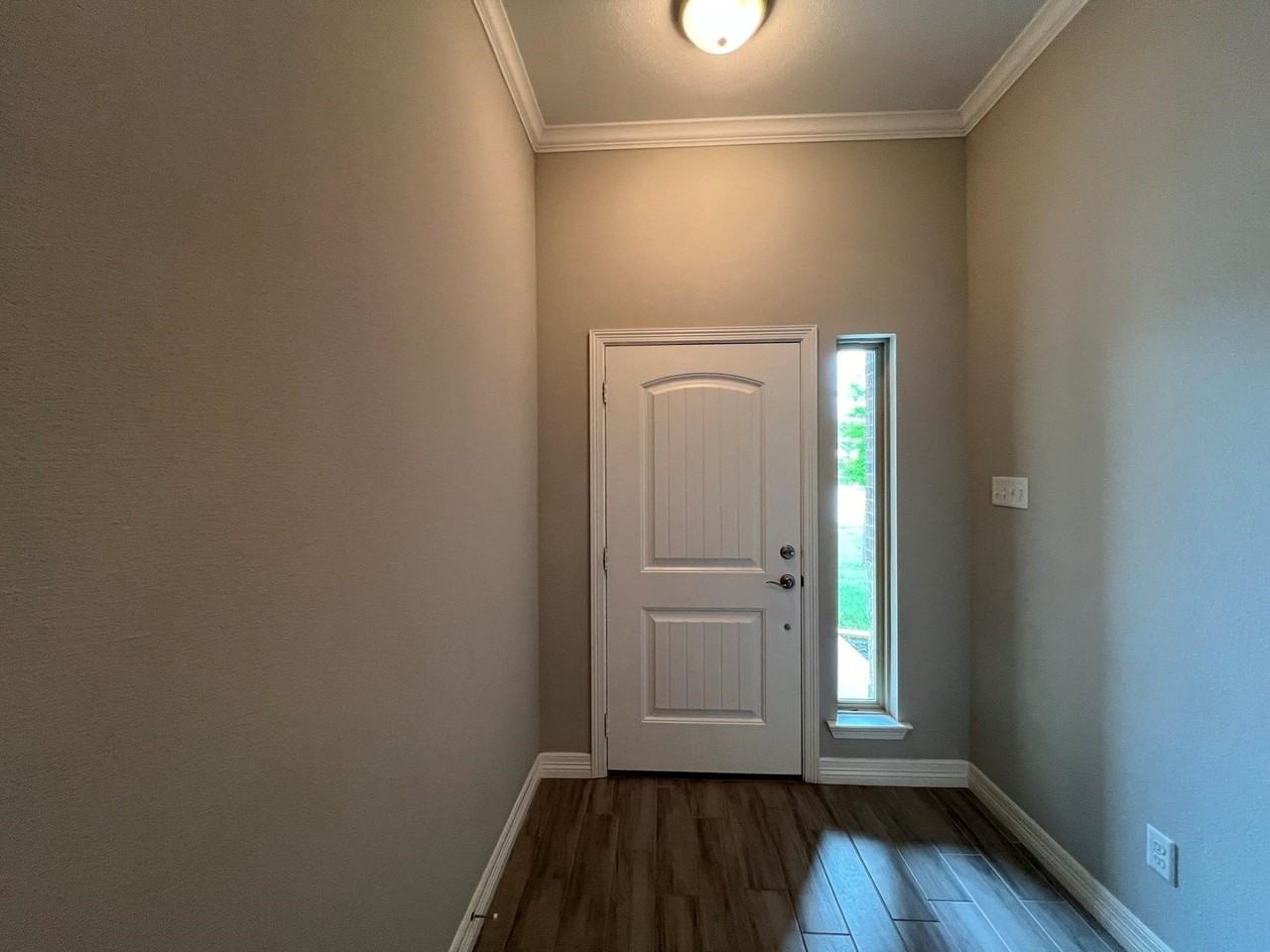 149 Frank St - Photo 2 of 36