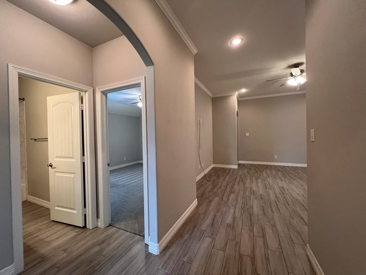 149 Frank St - Photo 3 of 36