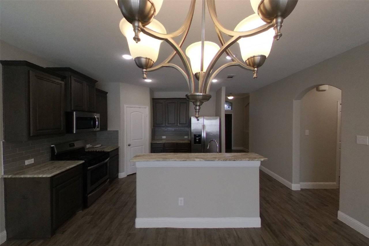 7712 Cottonwood Dr - Photo 5 of 19