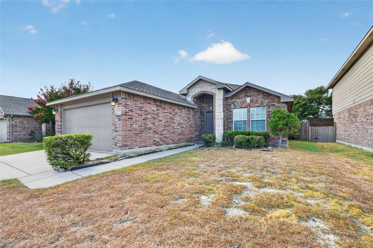 320 Chalkstone Dr - Photo 3 of 28