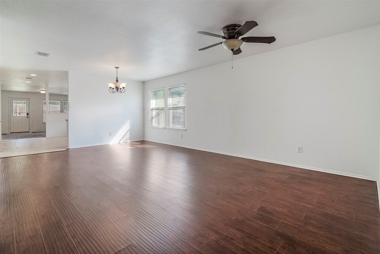 2901 Saddle Dr - Photo 6 of 30