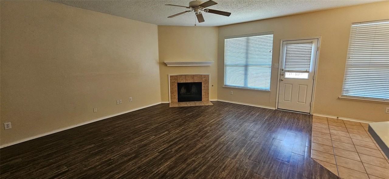 2820 Deer Ridge Dr - Photo 3 of 13