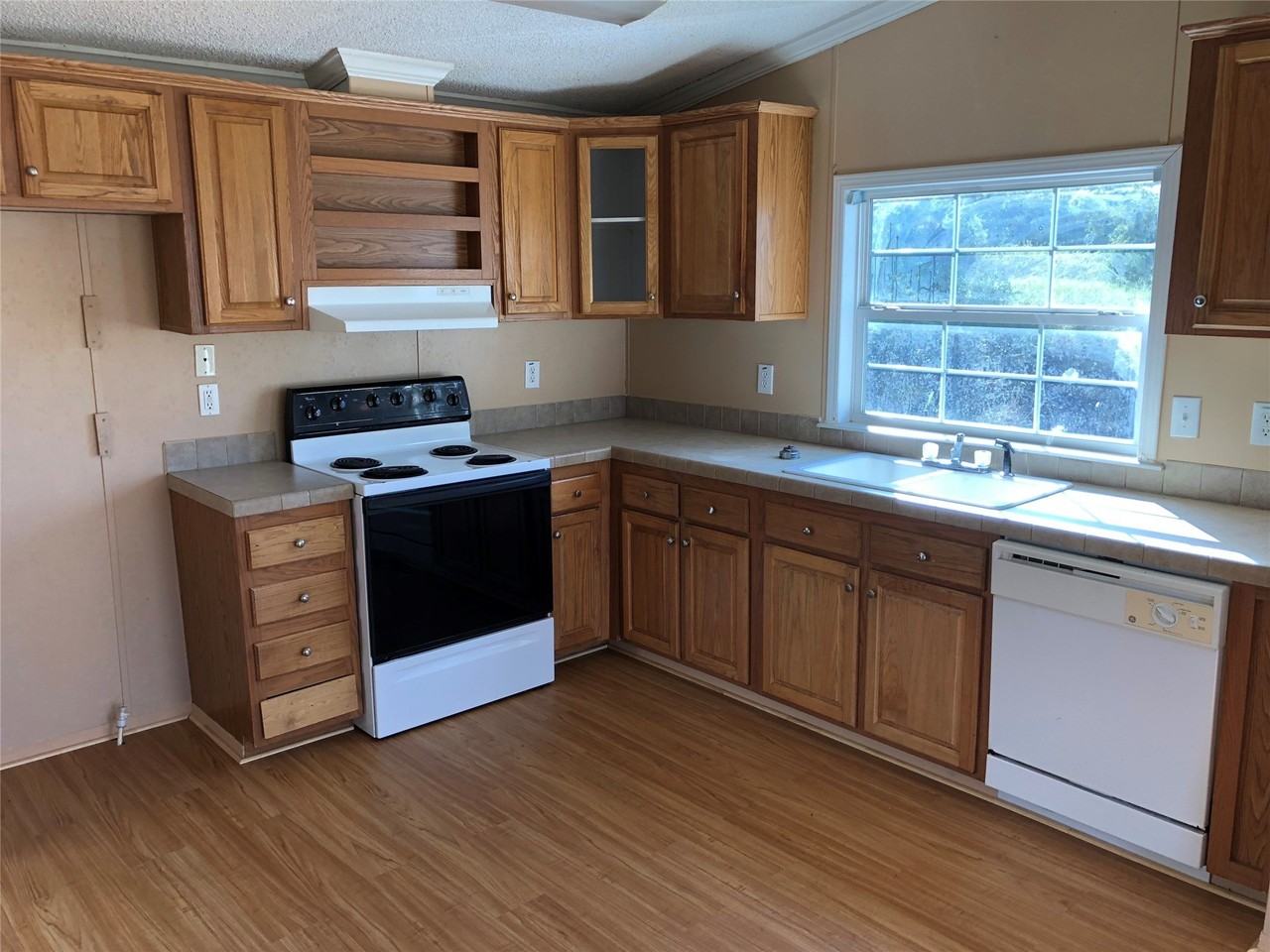 118 Windy Creek Ct - Photo 4 of 12