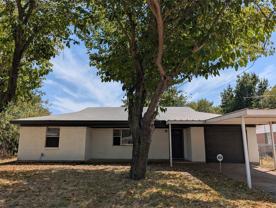 9201 Raymond Ave - Photo 1 of 1