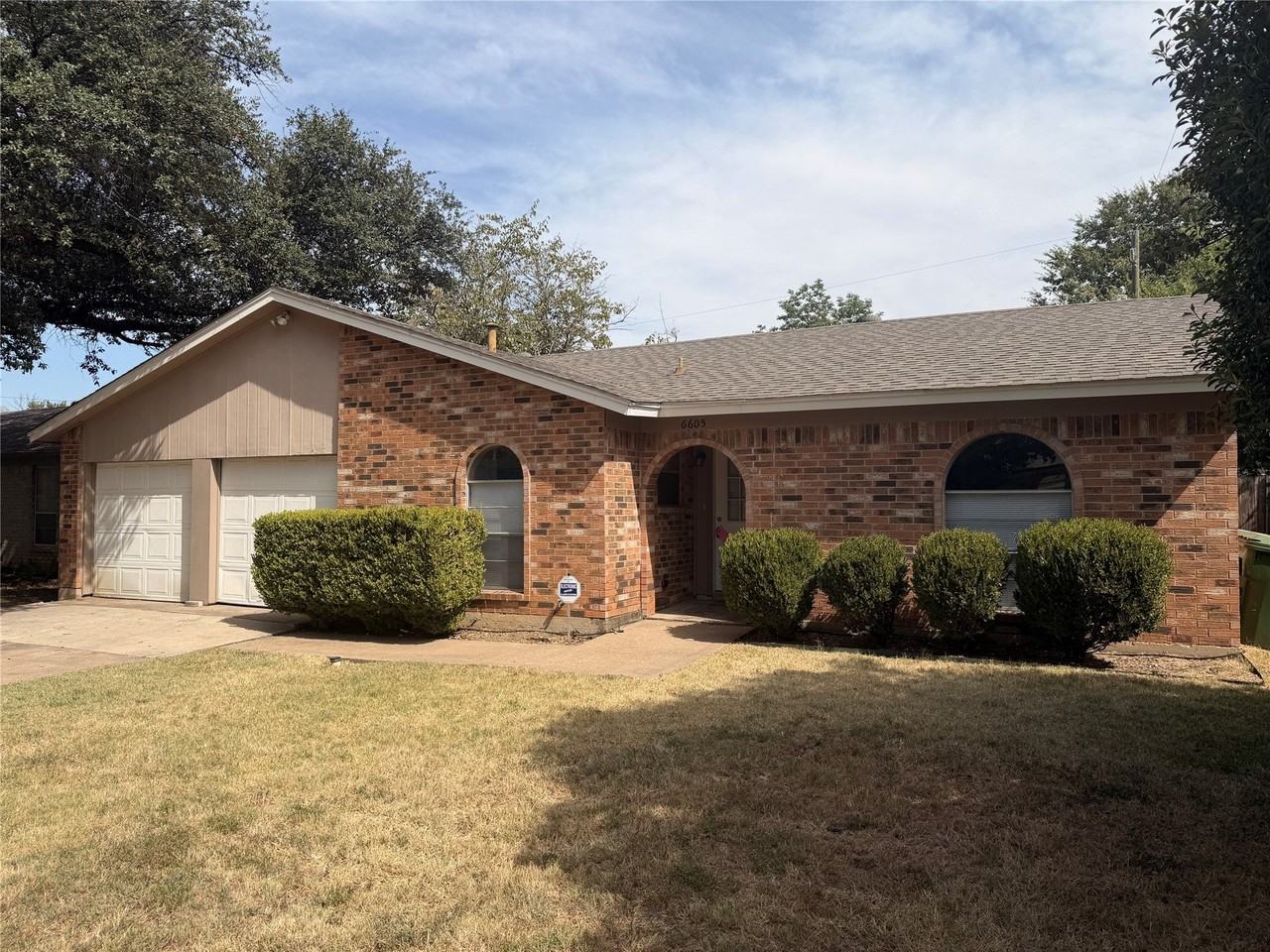 6605 Kitty Dr - Photo 2 of 17