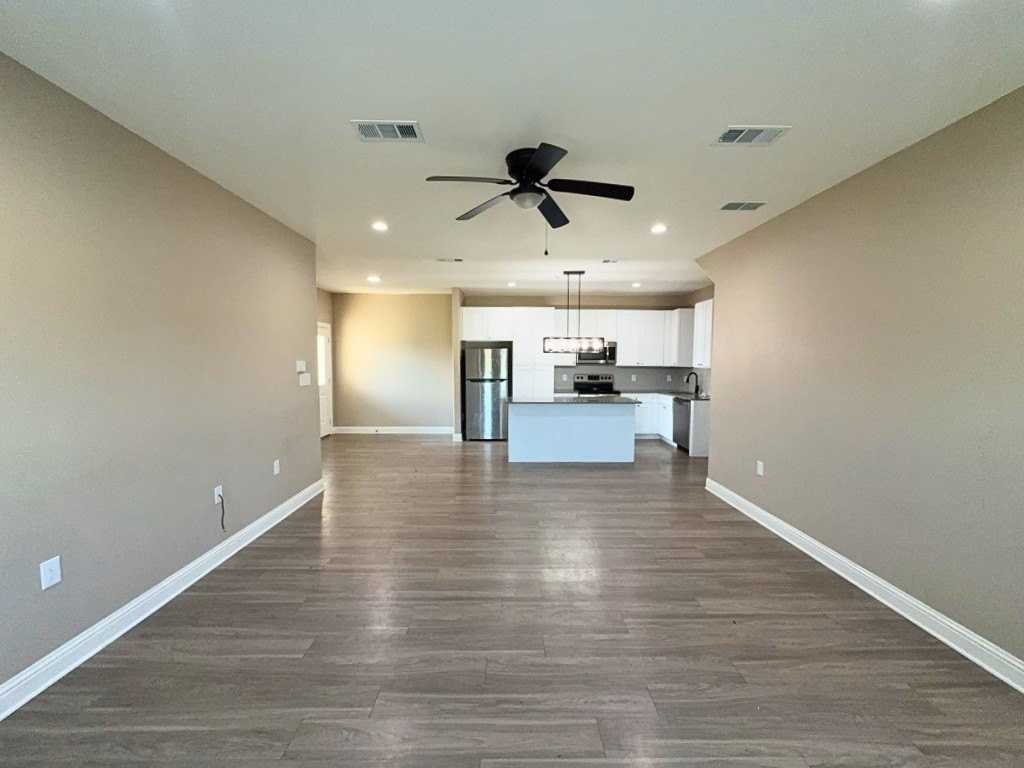 1001 Debby Ct - Photo 2 of 16