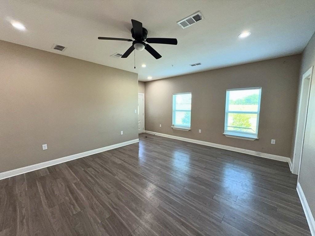 1001 Debby Ct - Photo 5 of 16
