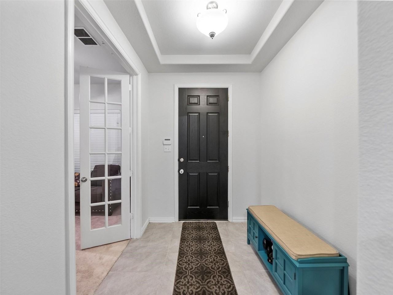 3017 Spring Creek Trl - Photo 2 of 17