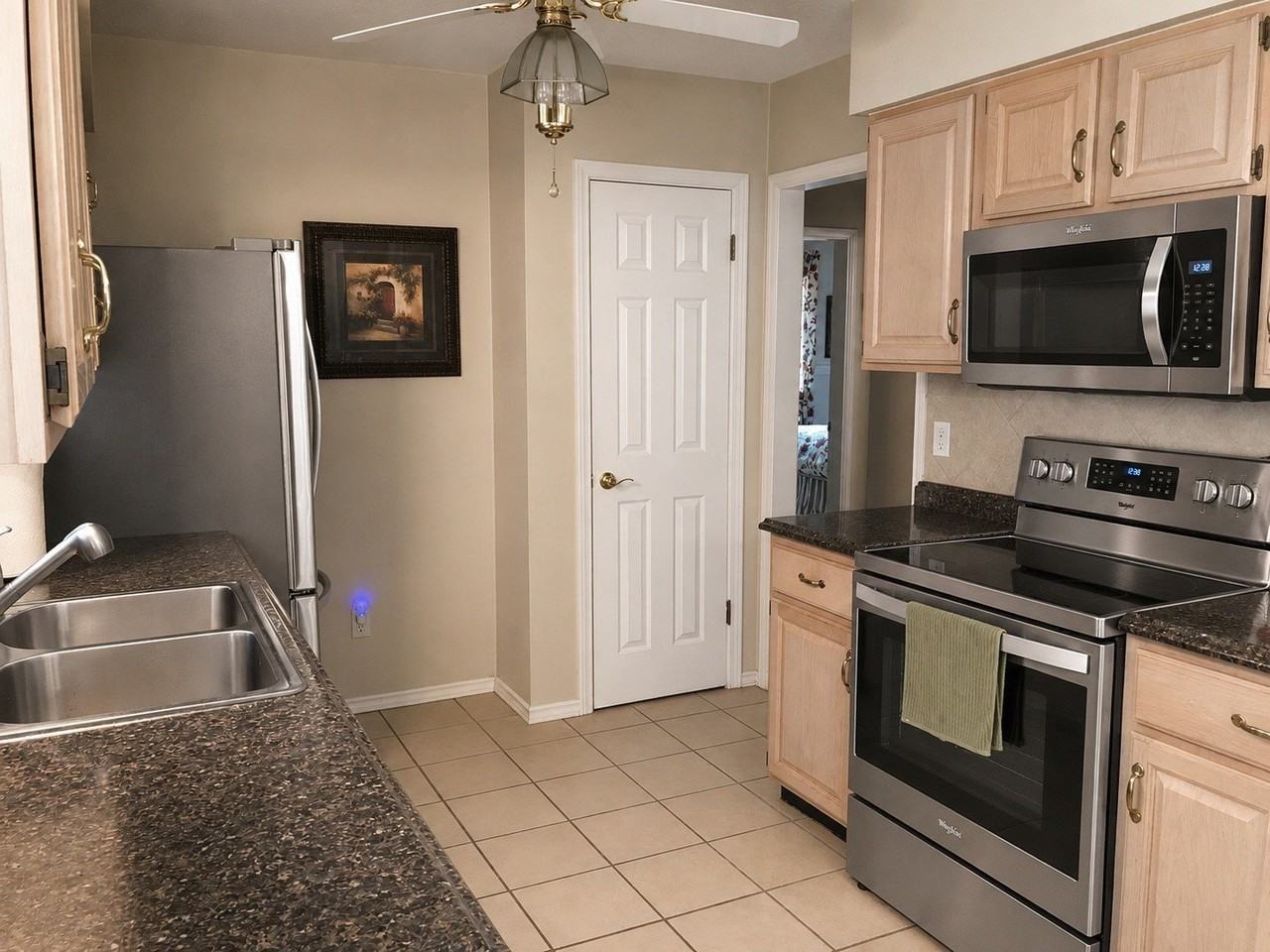 3537 Shady Brook Dr - Photo 5 of 22