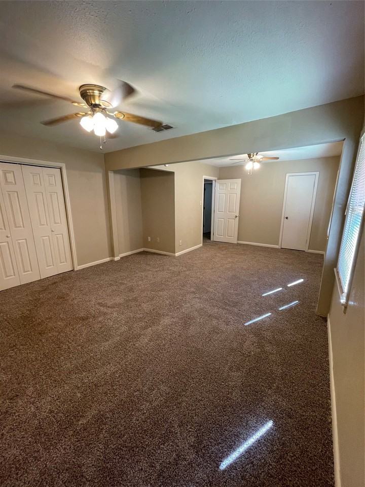 910 Westmoreland St - Photo 2 of 14
