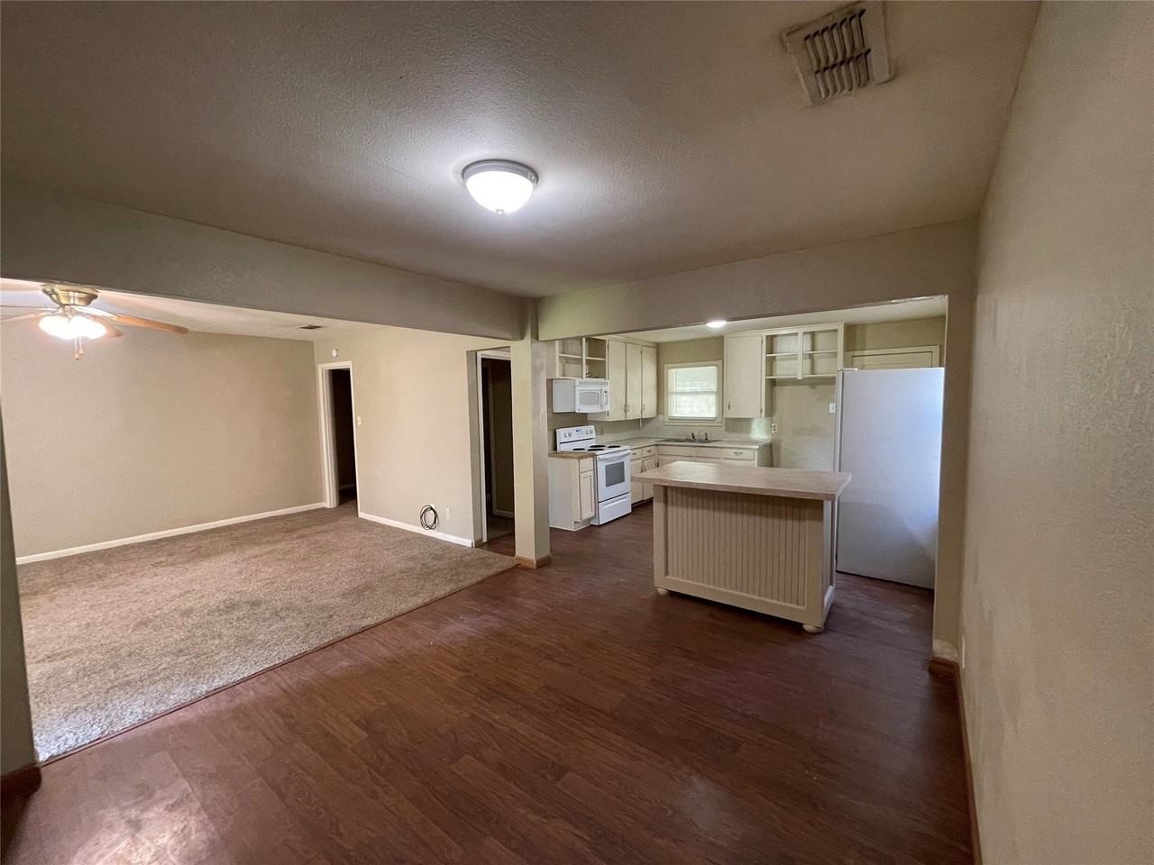 910 Westmoreland St - Photo 3 of 14