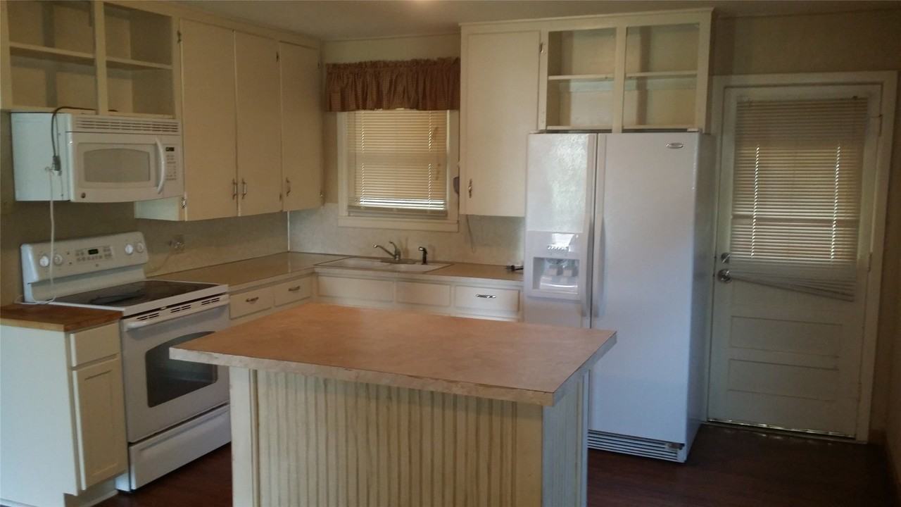 910 Westmoreland St - Photo 4 of 14