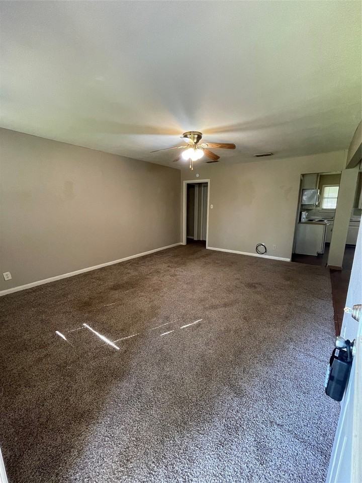 910 Westmoreland St - Photo 7 of 14