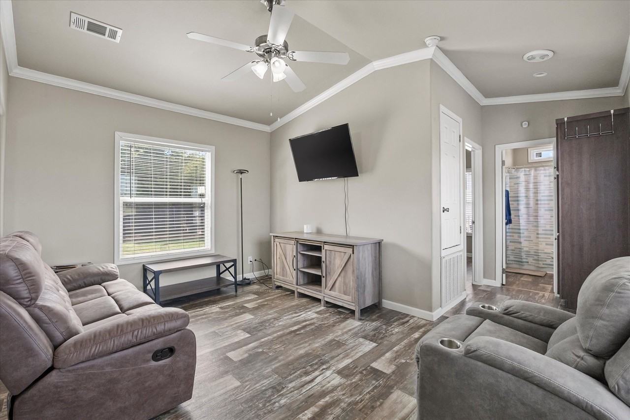 2995 County Road 1063 - Photo 5 of 28