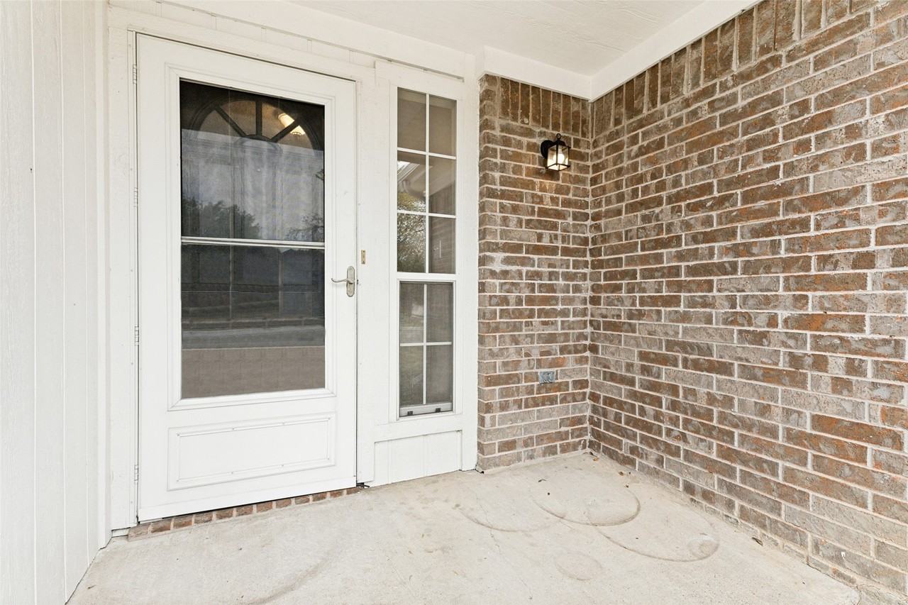 200 Cutting Horse Ln - Photo 4 of 25