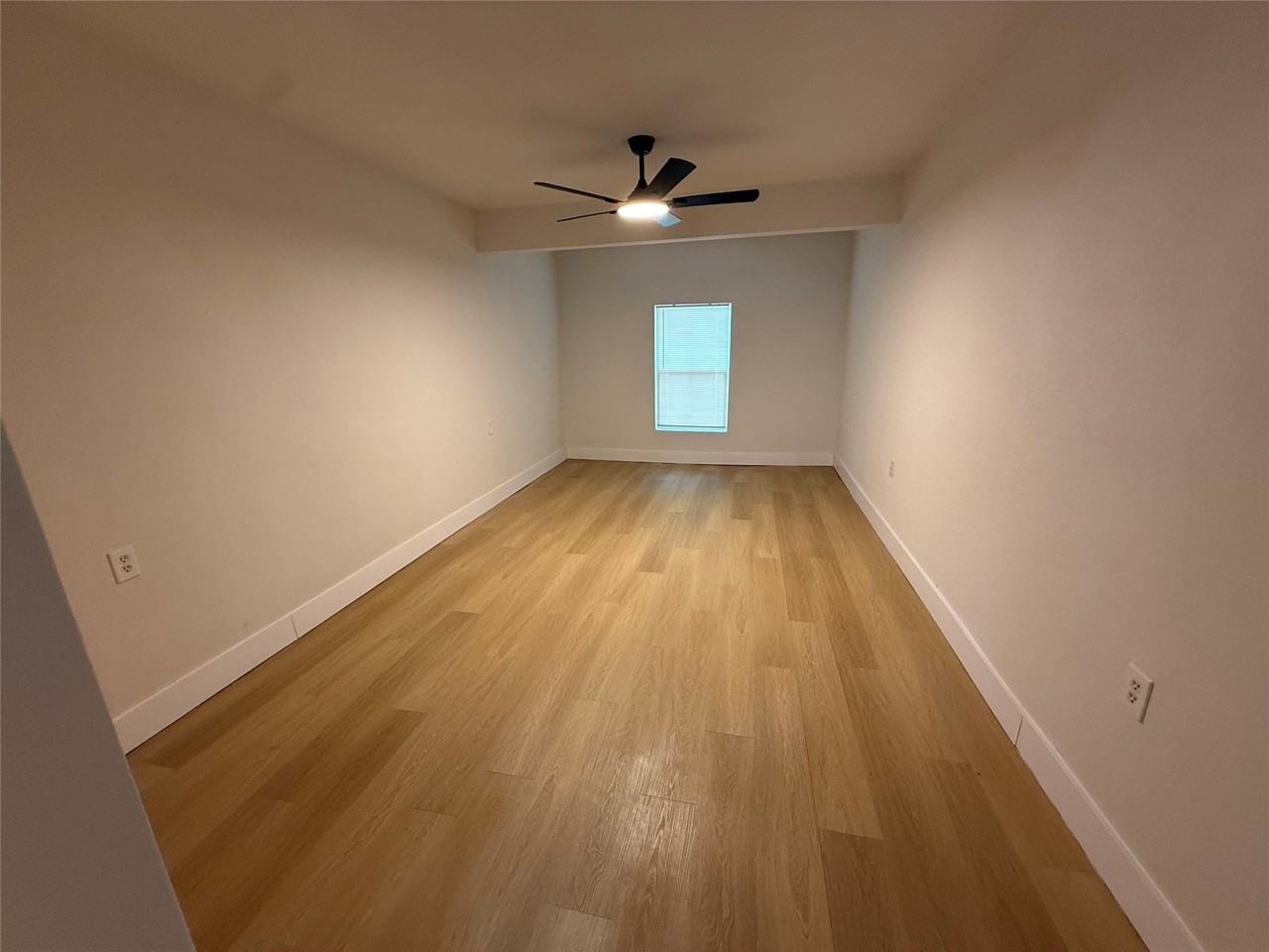 1918 Proctor Dr - Photo 7 of 14