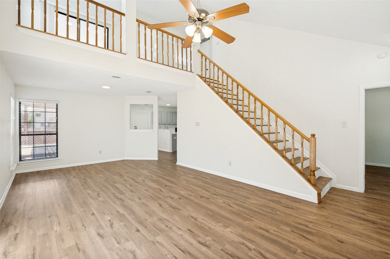 1922 Meadowview Ct - Photo 7 of 25
