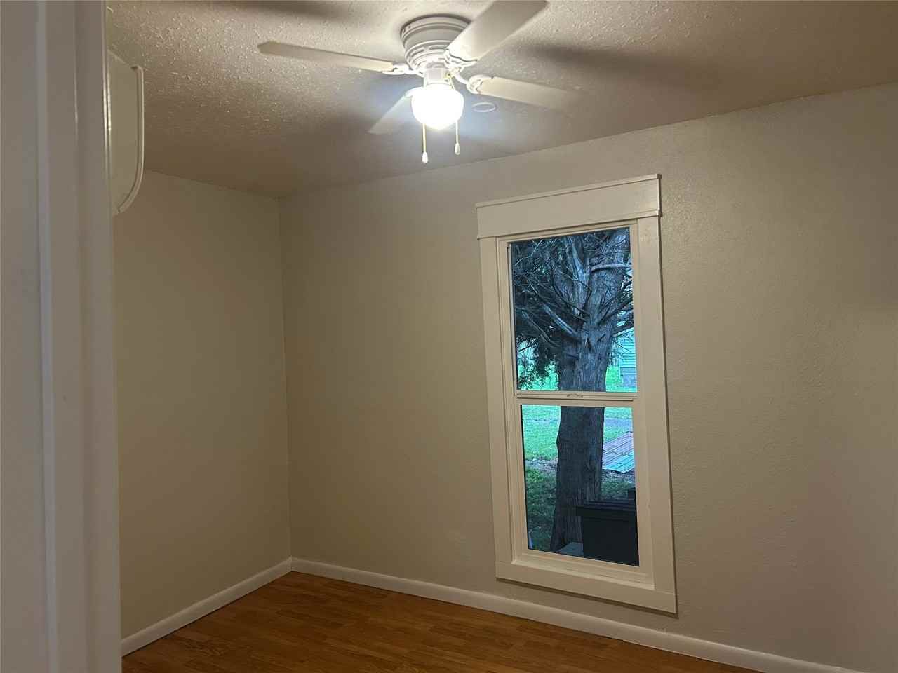 1203 S Lamine Ave #A - Photo 7 of 10