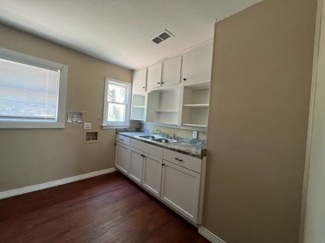 1349 Graham St - Photo 6 of 15