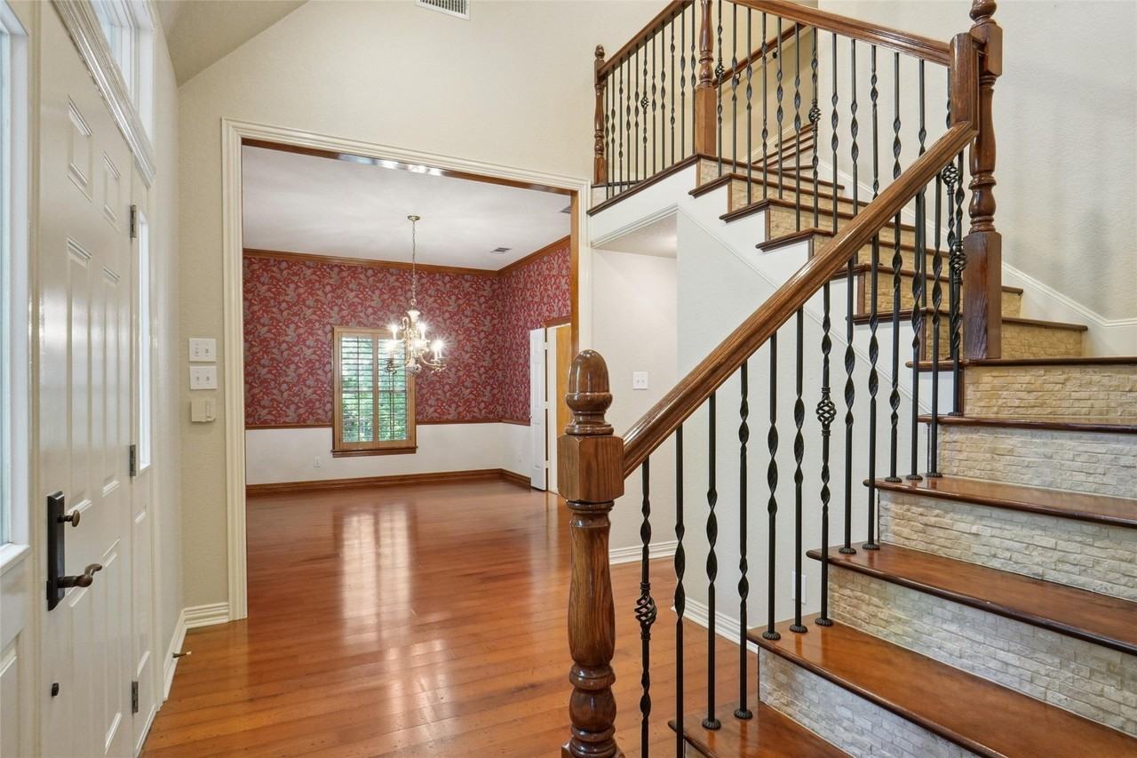 23 Oak Forrest Cir - Photo 3 of 27
