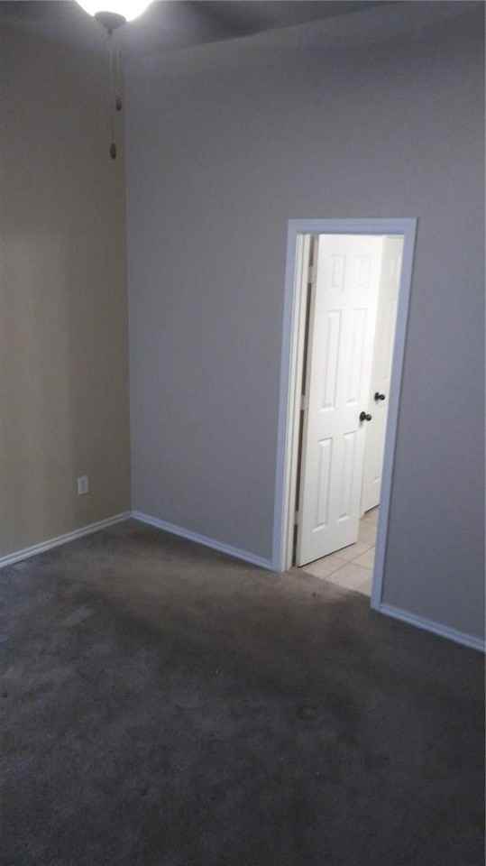 1413 Piedmont Dr - Photo 4 of 7