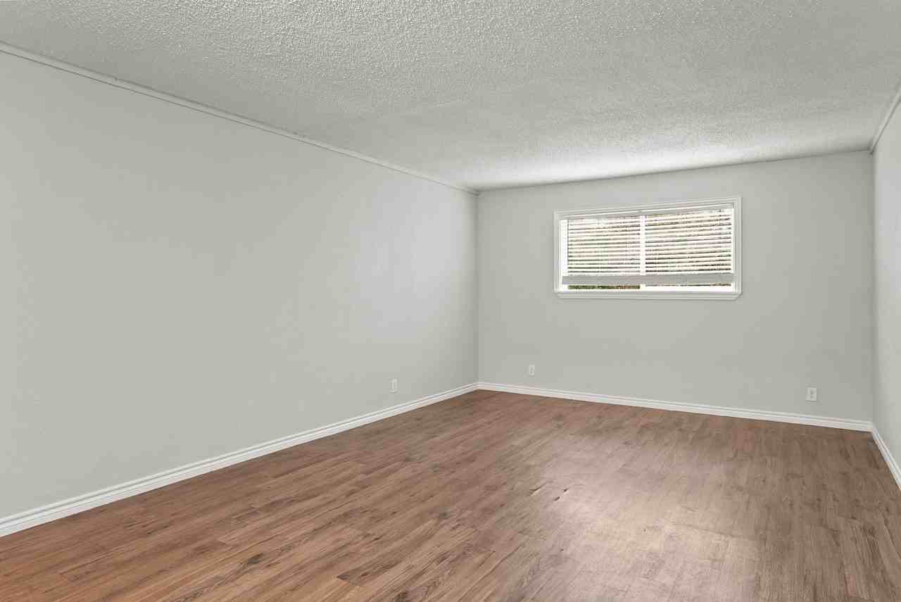 429 Johnson St #1 - Photo 5 of 12