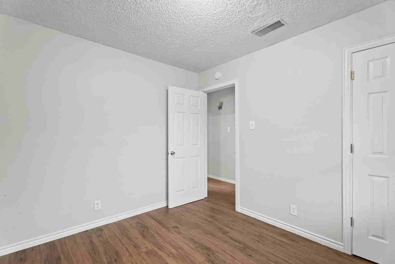 429 Johnson St #1 - Photo 7 of 12