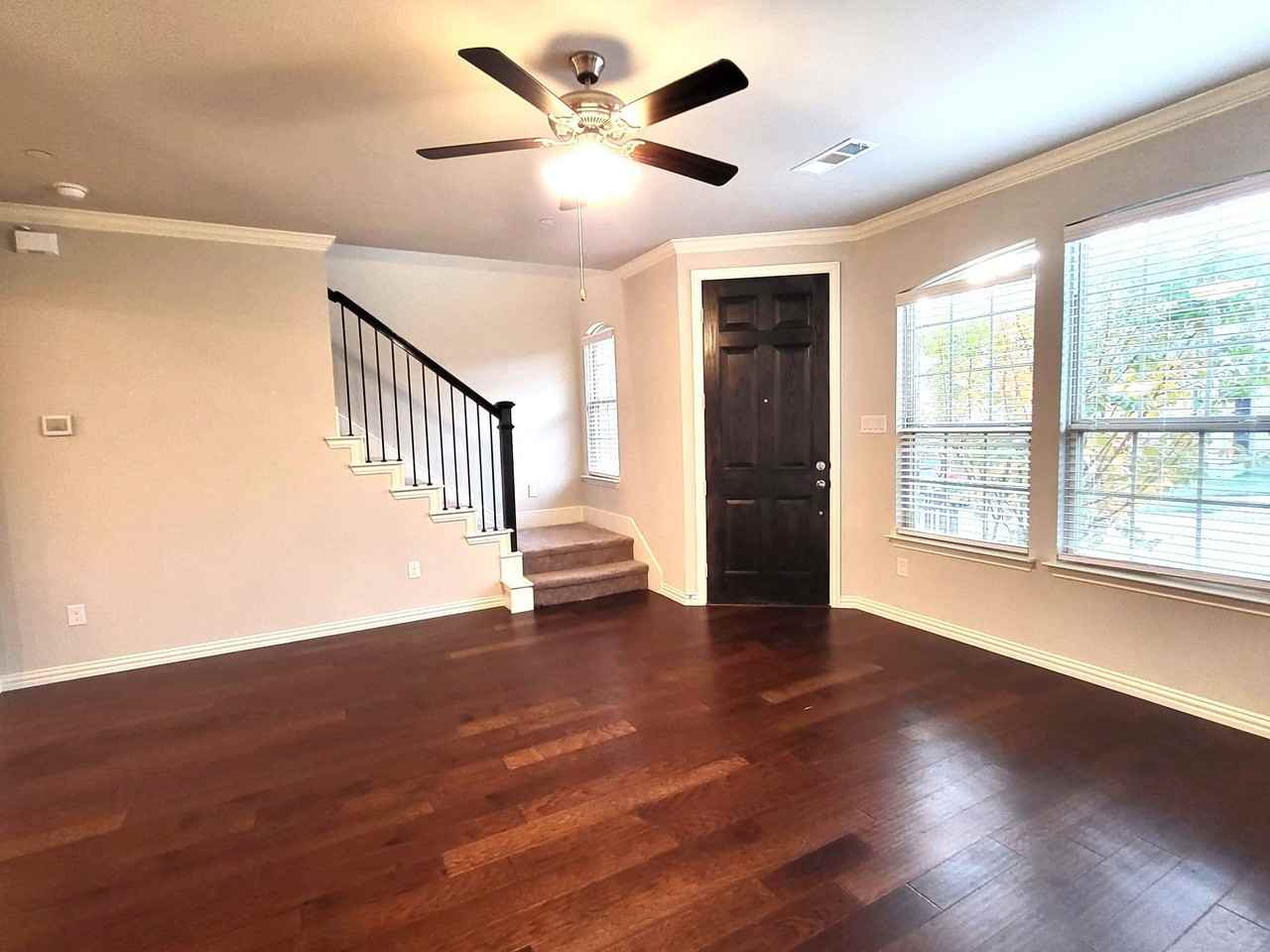 829 Ben Ln - Photo 2 of 24