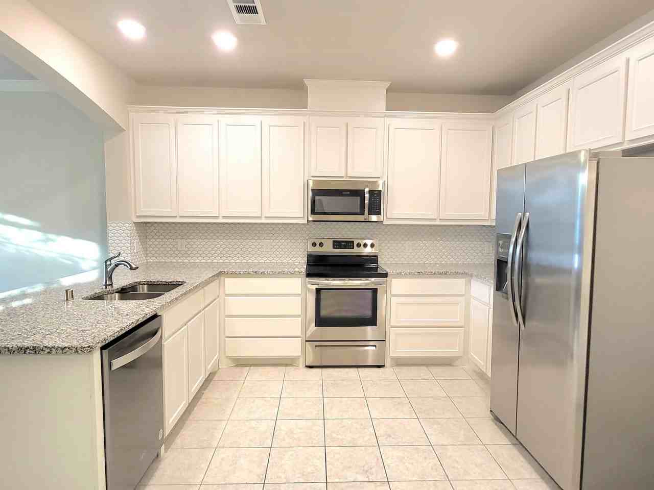 829 Ben Ln - Photo 6 of 24