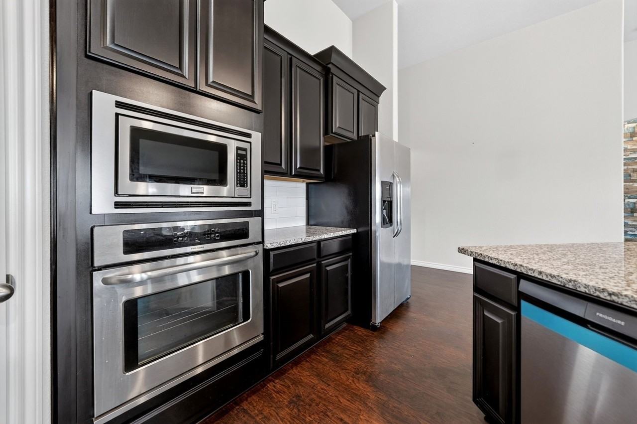 139 Acadia Ln - Photo 5 of 38