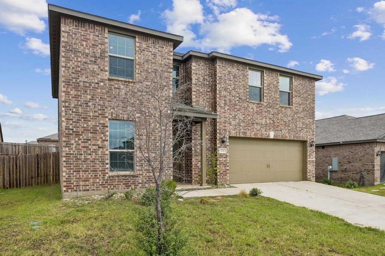 274 Moonstone Way - Photo 2 of 28