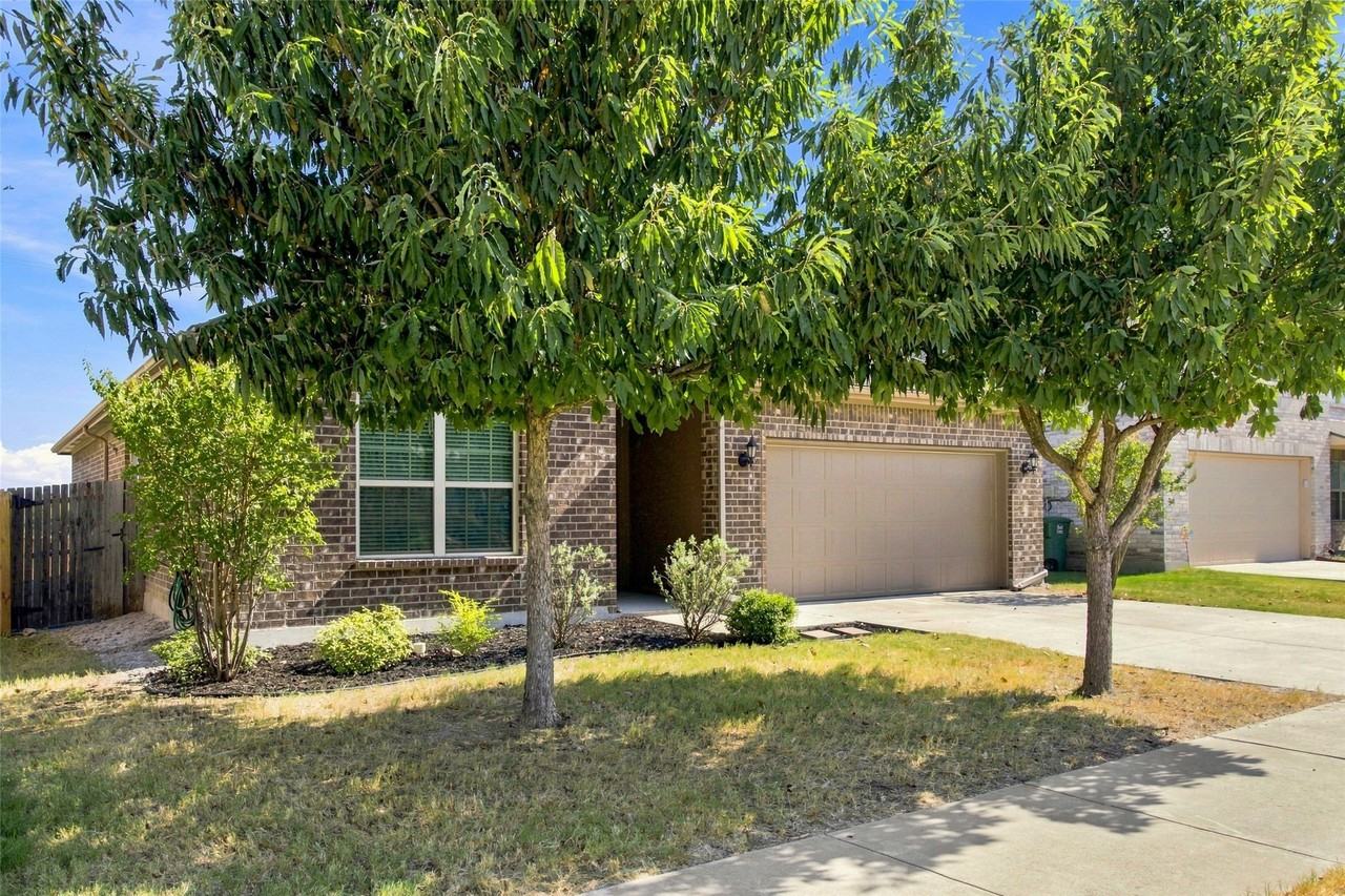 10545 Wild Meadow Way - Photo 2 of 28