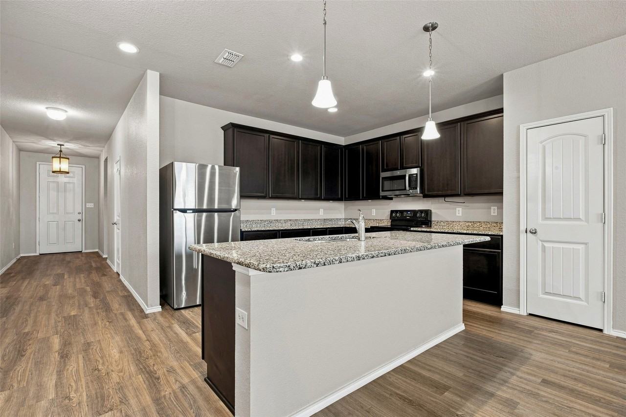 10545 Wild Meadow Way - Photo 7 of 28