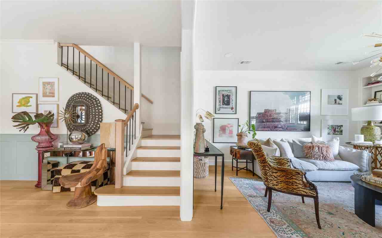 3705 Binkley Ave - Photo 4 of 19