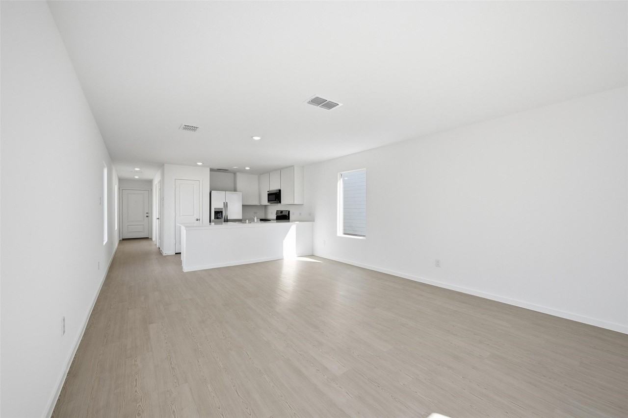719 Wagtail Dr - Photo 2 of 20