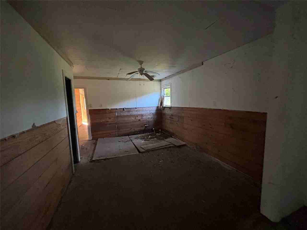 2408 19th St - Photo 6 of 12