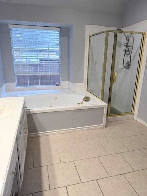 1425 Honey Locust Dr - Photo 2 of 11