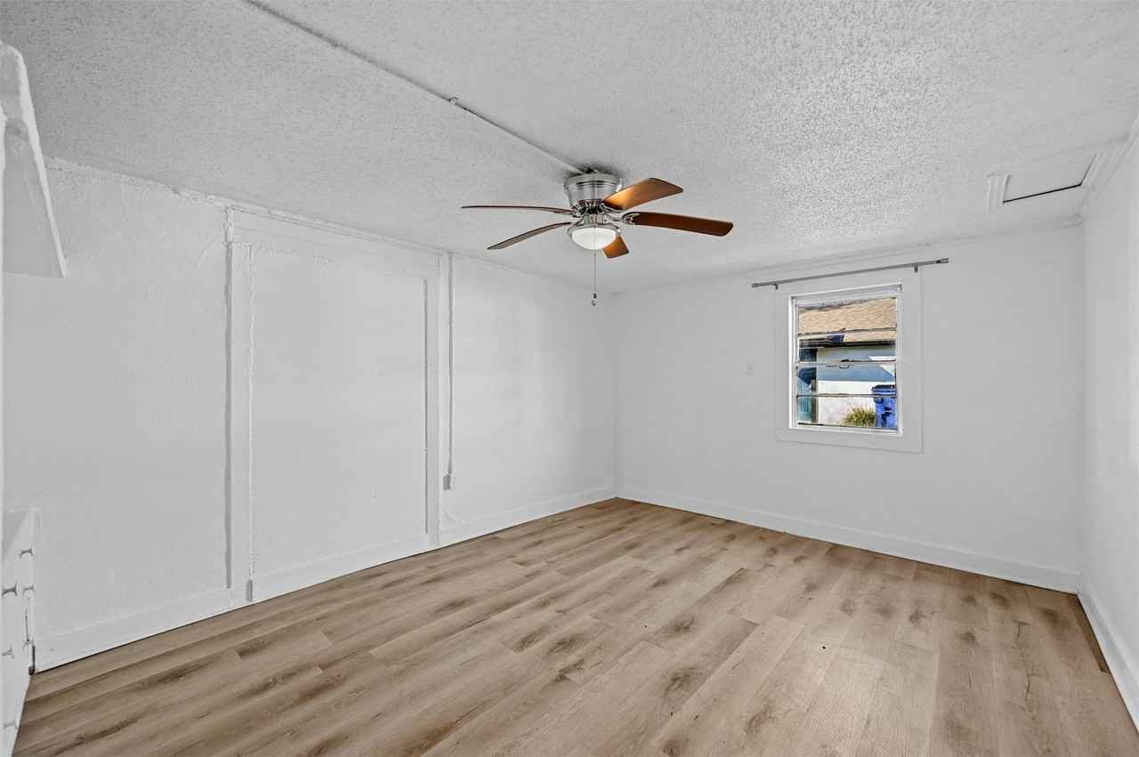 1914 Mcbroom St #1 - Photo 4 of 16